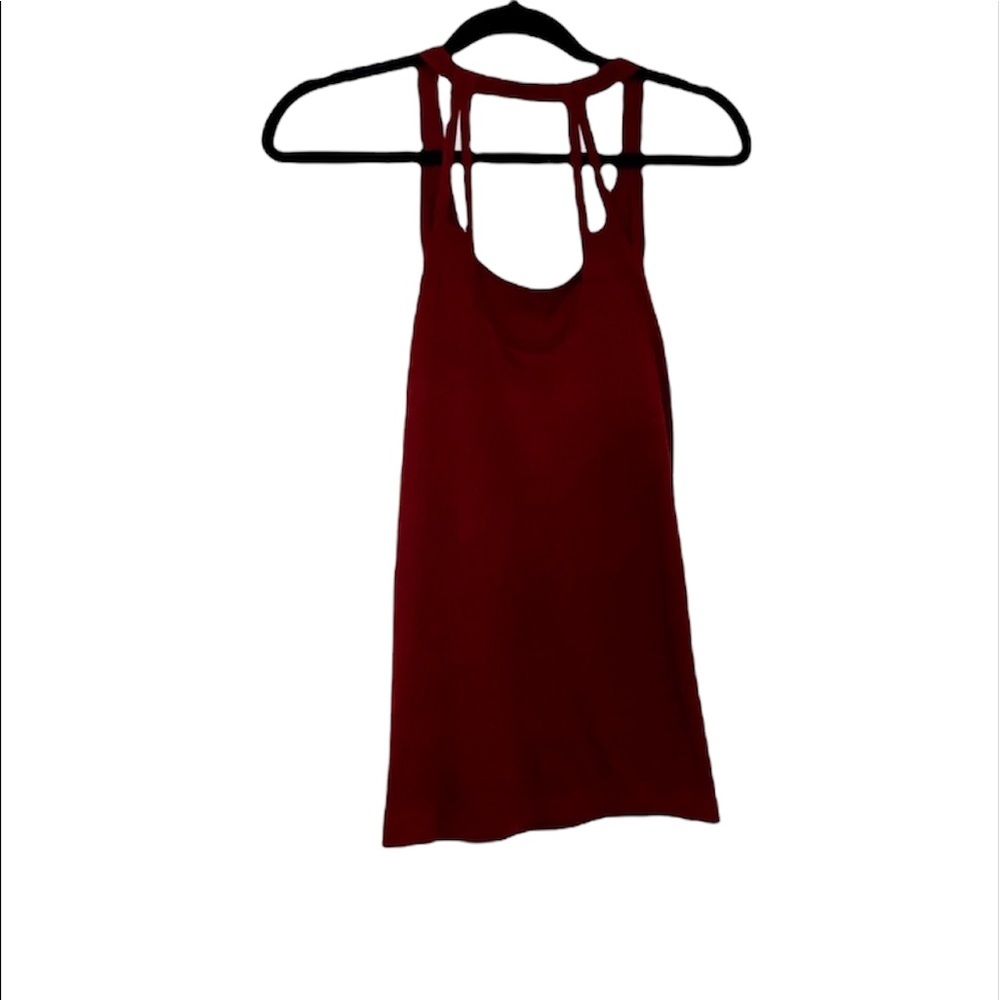 NWT Victoria’s Secret: Small Maroon Pink Cross Back Workout Tank - Picture 2 of 3